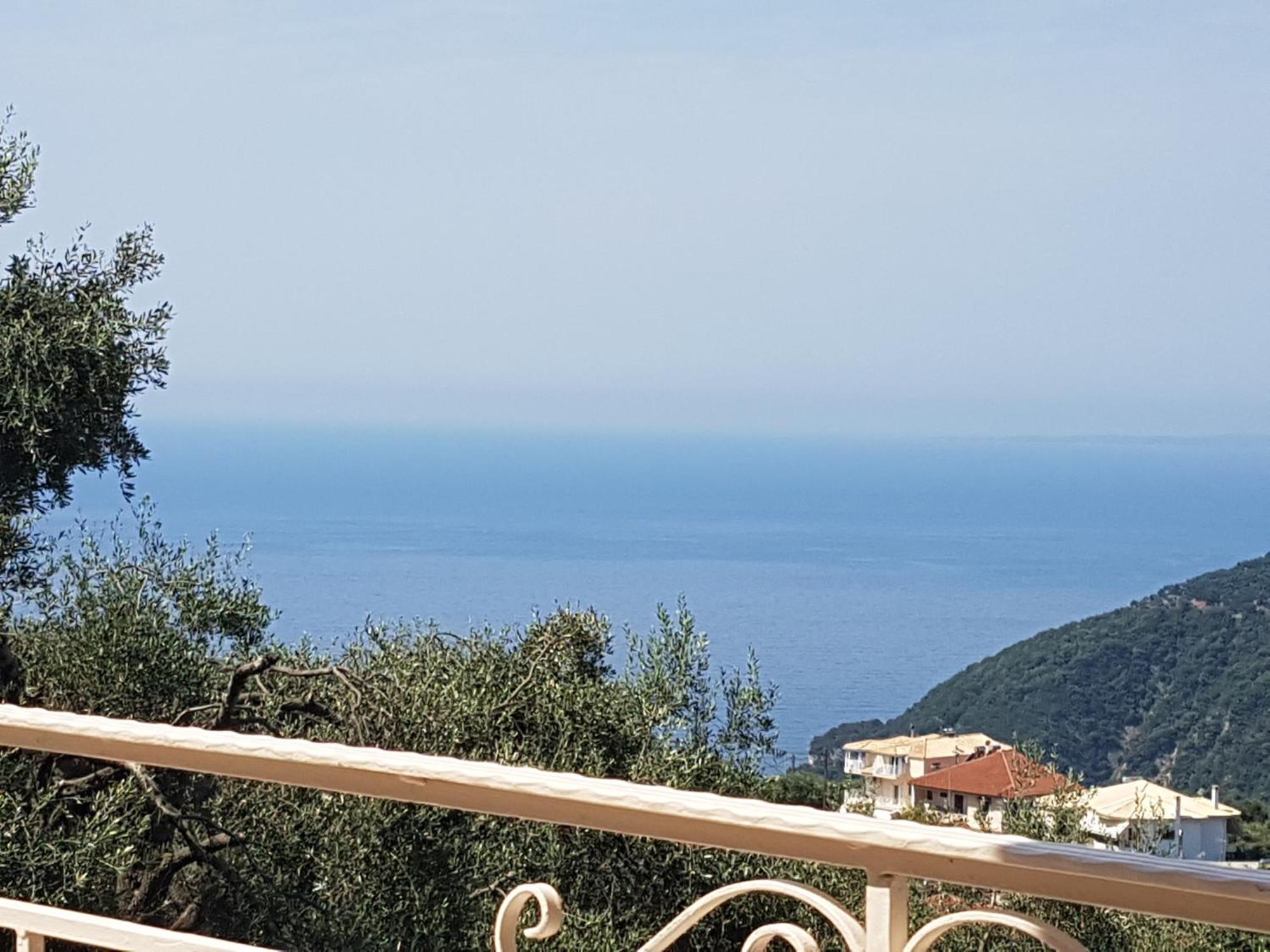 Vito'S Parga View Apartments 객실 사진